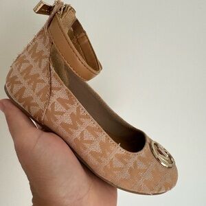 Michael Kors Kids Shoes size 11